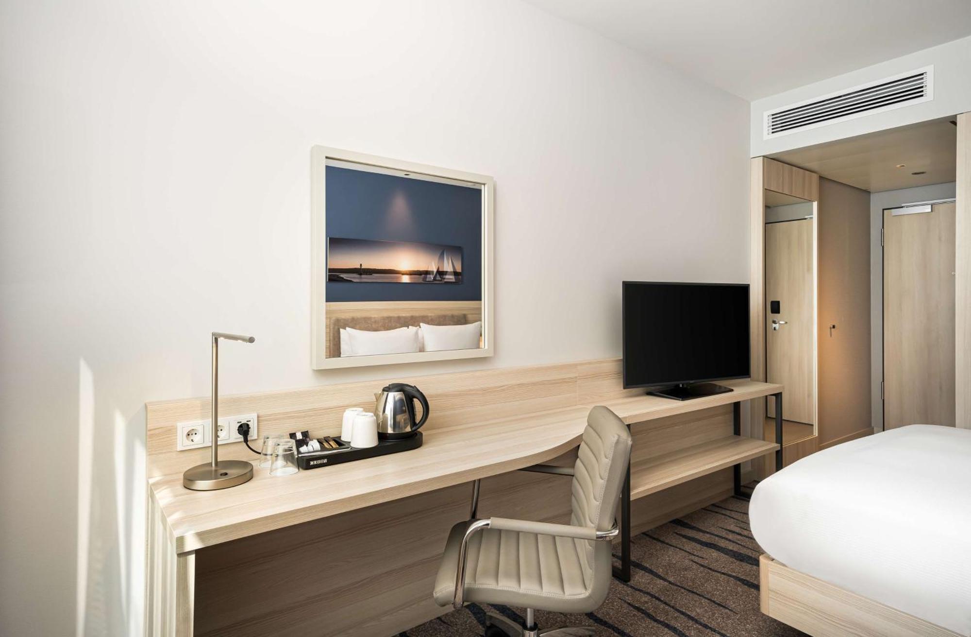 מלון Hampton By Hilton קיל מראה חיצוני תמונה